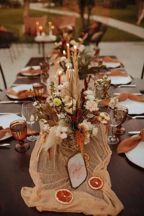 Fall Wedding Décor: Enchanting 25 Ideas for Your Special Day