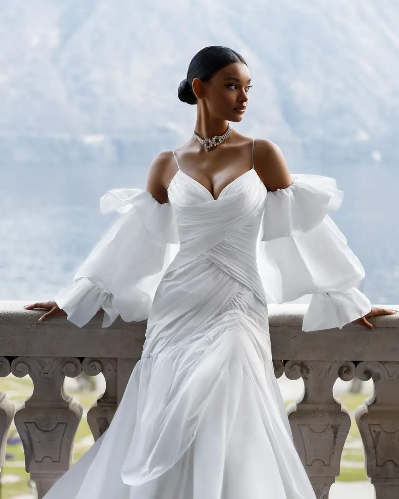 October Wedding Dresses 25 Ideas: A Fashionable Guide for the Modern Bride