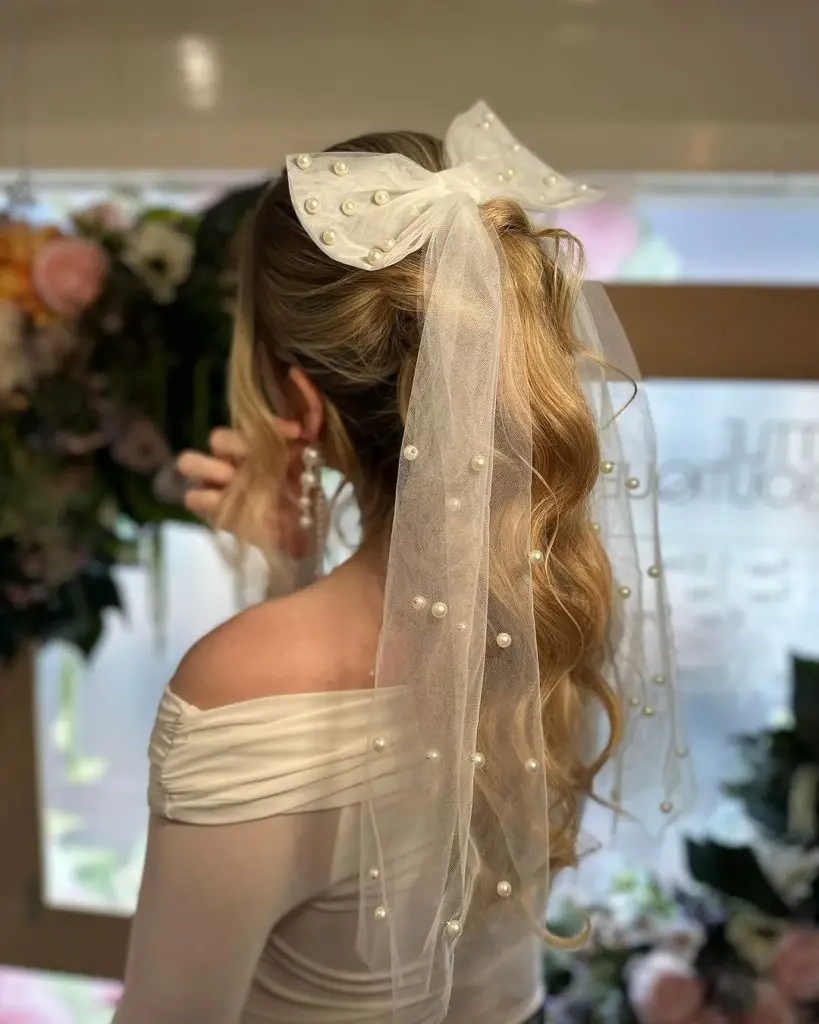 October Wedding Hairstyles: Elegant and Trendy 22 Ideas for Your Special Day