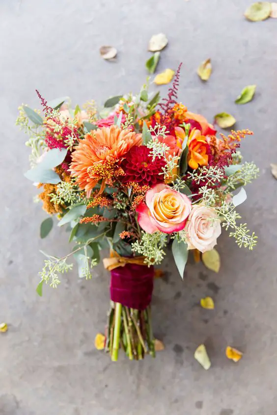 Wedding Fall Flowers Bouquet 24 Ideas: Captivating Autumnal Blooms for Brides