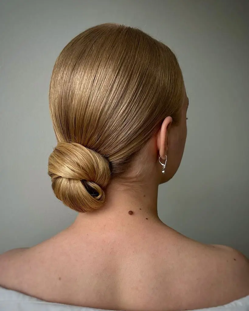 Fall Wedding Hairstyles for Guests: Simple and Elegant 25 Ideas