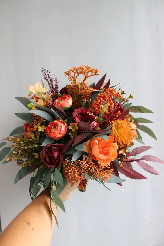 Wedding Fall Flowers Bouquet 24 Ideas: Captivating Autumnal Blooms for Brides