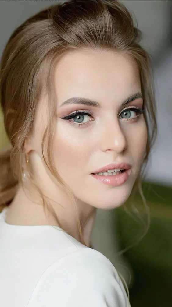 Fall Wedding Makeup for Brides with Hazel Eyes 23 Ideas