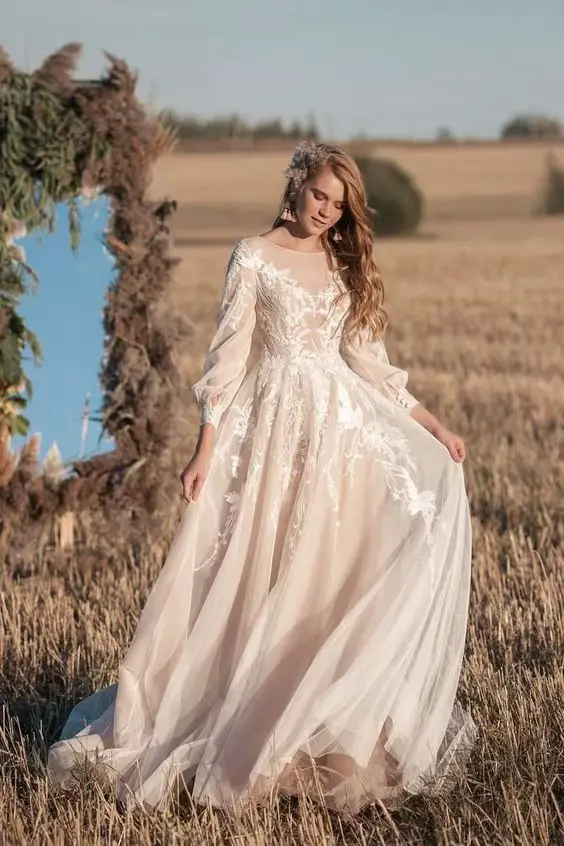 Embracing the Charm of Autumn Vintage Wedding Dresses 25 Ideas