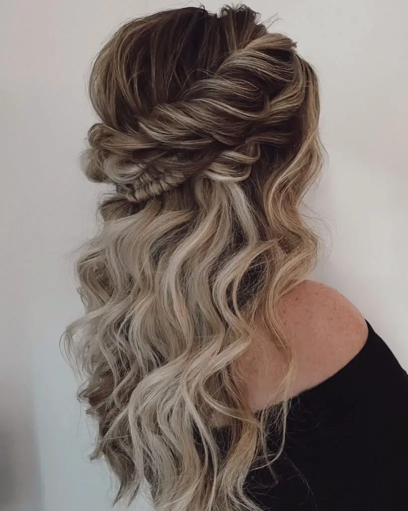 Stunning November Wedding Hair 23 Ideas for the Bride