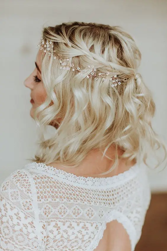 Stunning Bob Wedding Fall Hairstyles for the Perfect Bridal Look 25 Ideas