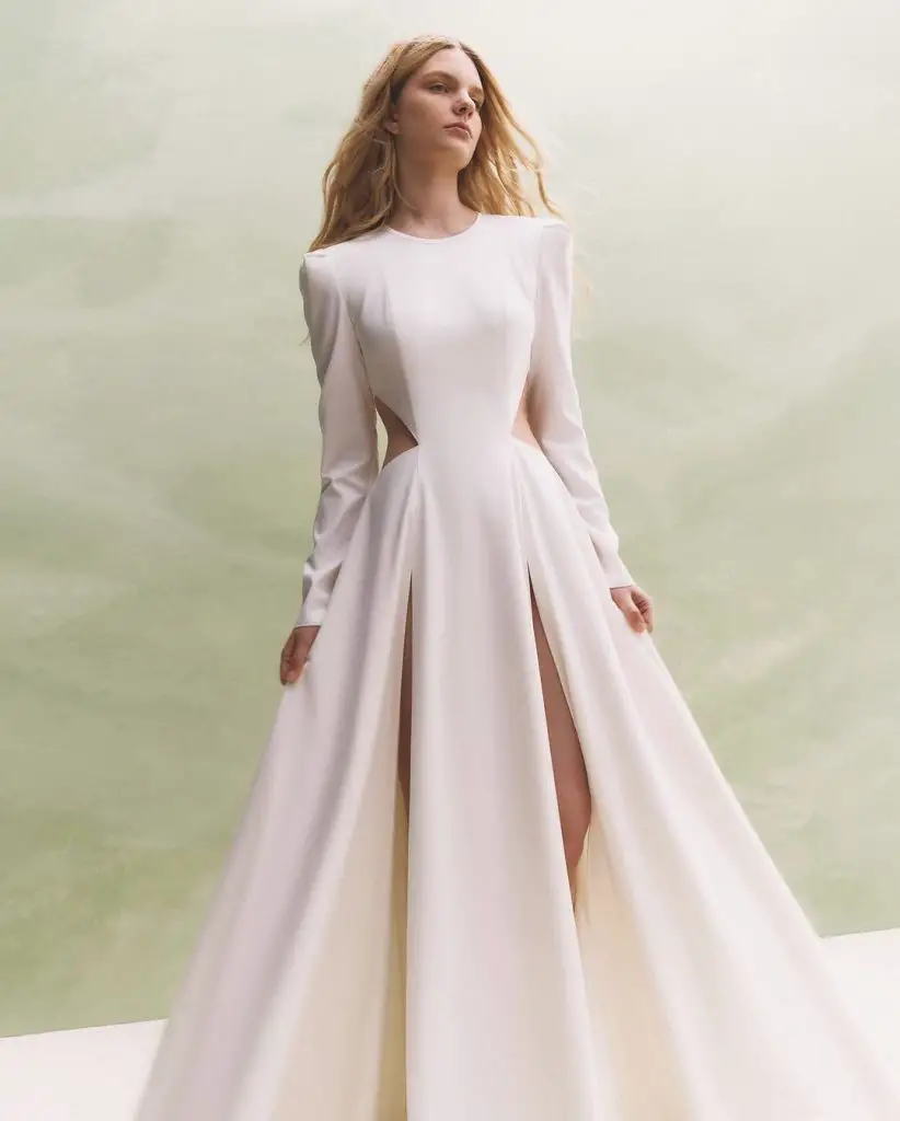 Embracing November Wedding Dresses 24 Ideas: Styles and Trends for the Modern Bride