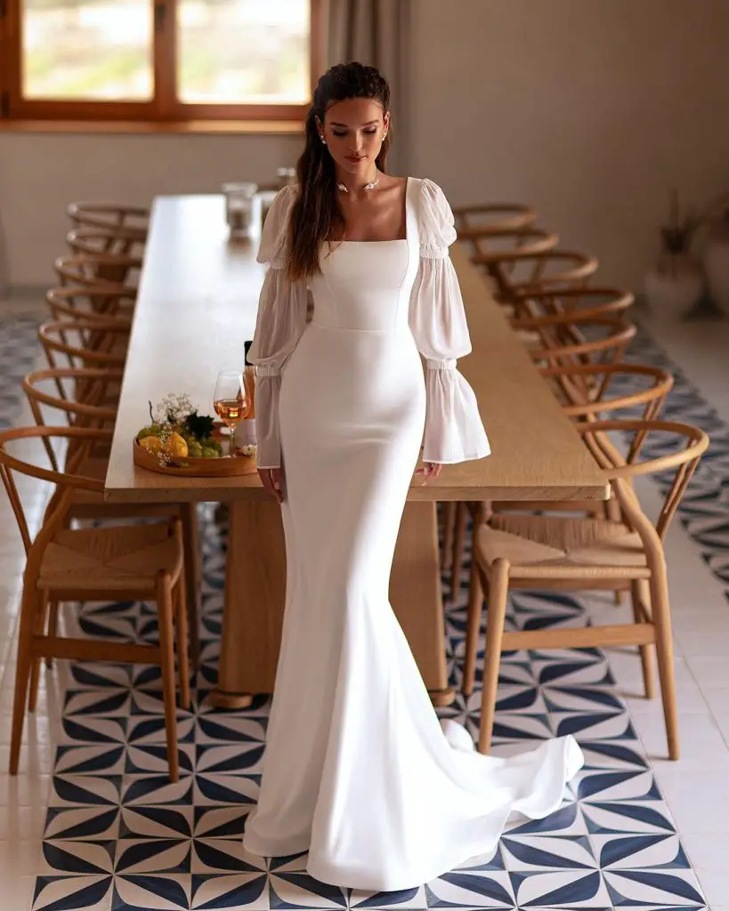 October Wedding Dresses 25 Ideas: A Fashionable Guide for the Modern Bride