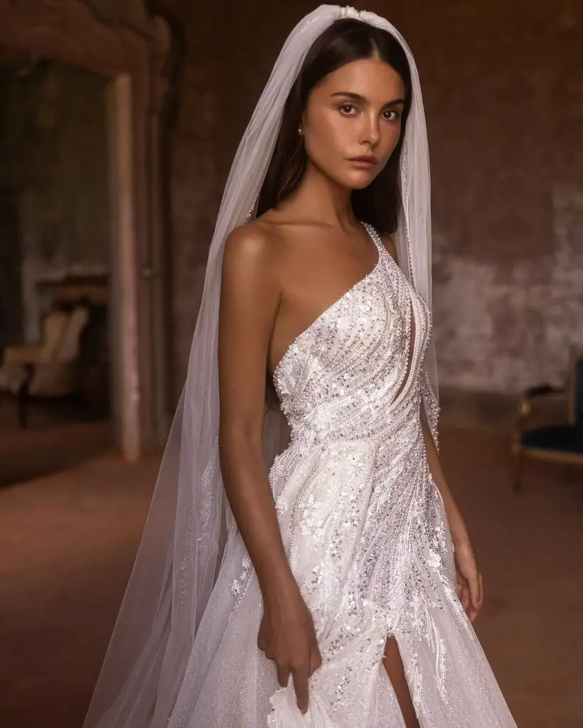 Embracing November Wedding Dresses 24 Ideas: Styles and Trends for the Modern Bride