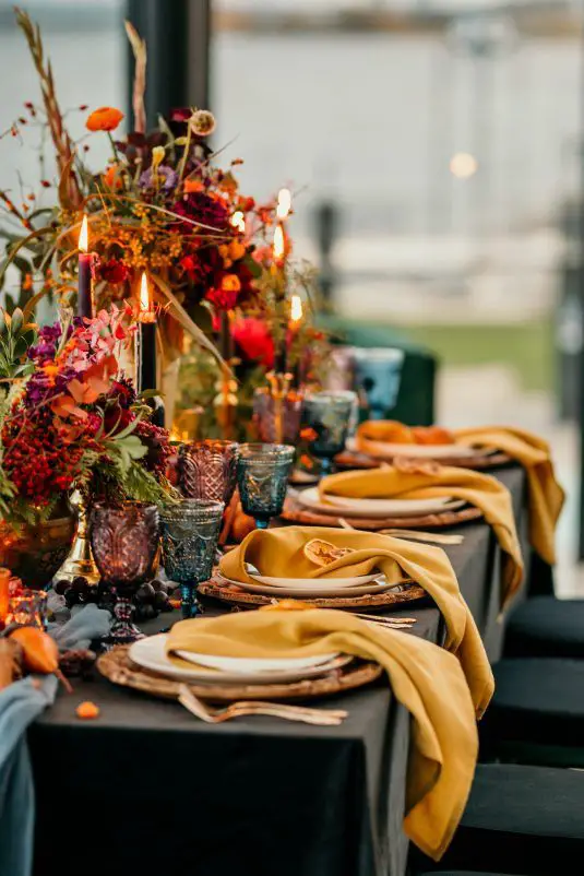 Fall Wedding Décor: Enchanting 25 Ideas for Your Special Day