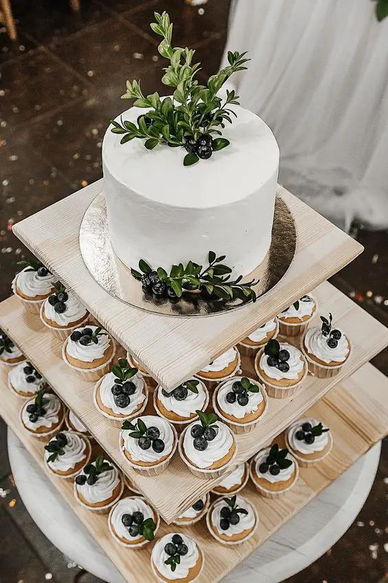 Fall Wedding Cupcakes: Delightful 20 Ideas for Your Autumn Celebration