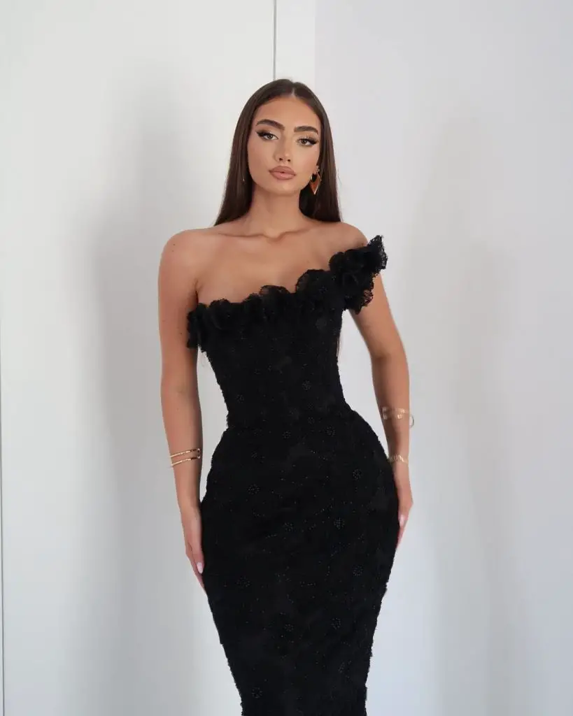 Elegant September Wedding Guest Dresses in Black for Every Occasion 26 Ideas