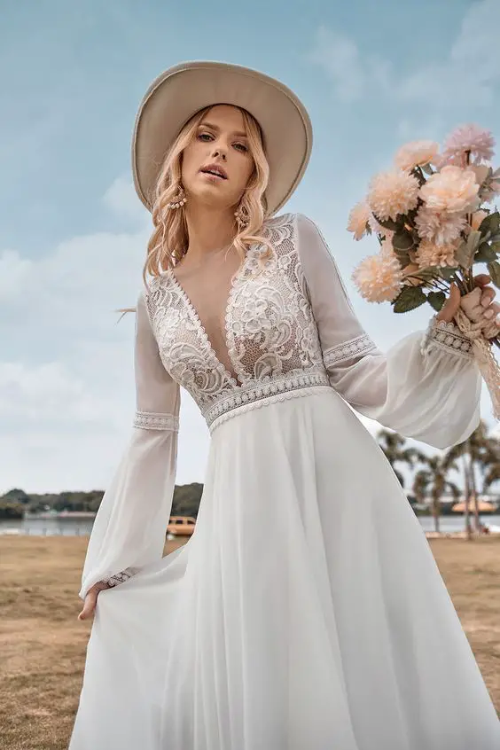 Stunning Fall Wedding Dresses with V-Neck Designs 22 Ideas