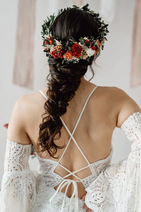 Wedding Autumn Hairstyles 25 Ideas: A Detailed Guide for the 2024 Bride and Her Bridesmaids