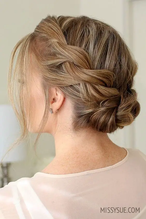 Wedding Autumn Hairstyles 25 Ideas: A Detailed Guide for the 2024 Bride and Her Bridesmaids