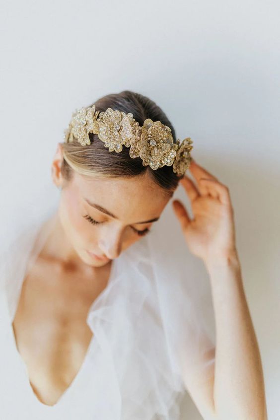 Autumn Wedding Hair Wreath 24 Ideas: The Perfect Accessory for a Fall Bride