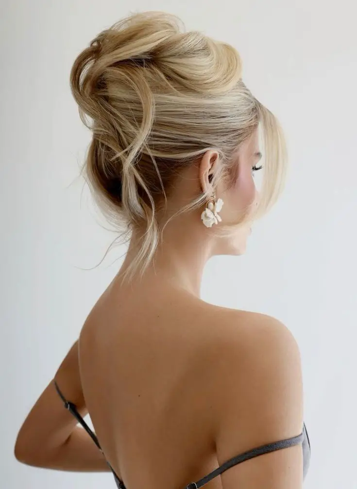 Wedding Autumn Hairstyles 25 Ideas: A Detailed Guide for the 2024 Bride and Her Bridesmaids