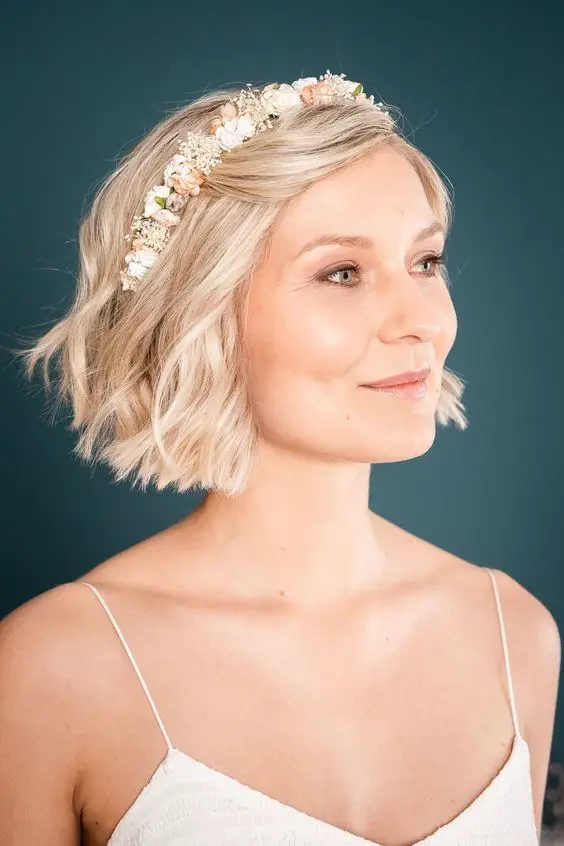 Autumn Wedding Hair Wreath 24 Ideas: The Perfect Accessory for a Fall Bride