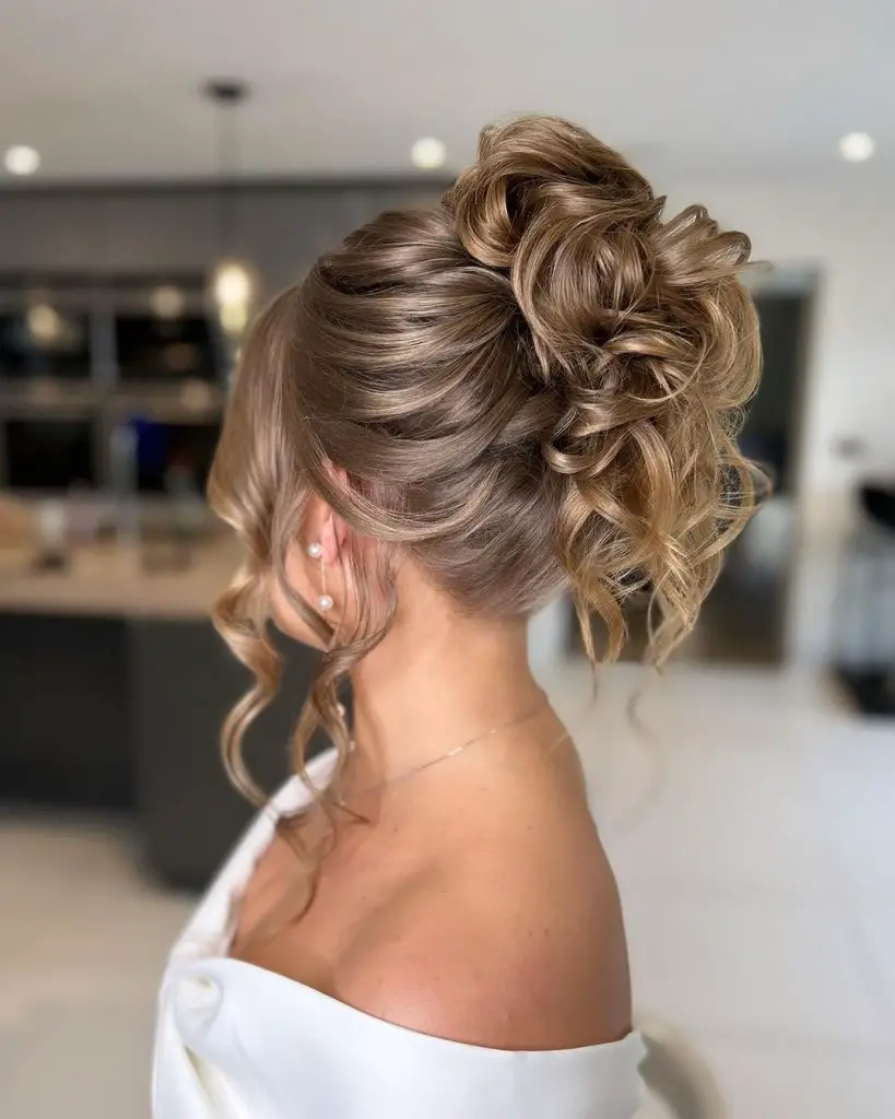 Autumn Wedding Hairstyles 21 Ideas: The Ultimate Guide to Stunning Bridal Looks