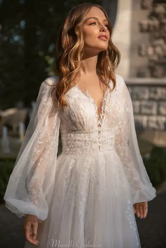 The Dreamy Guide to Autumn Wedding Dresses 24 Ideas