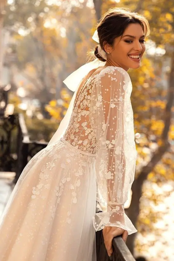 The Dreamy Guide to Autumn Wedding Dresses 24 Ideas