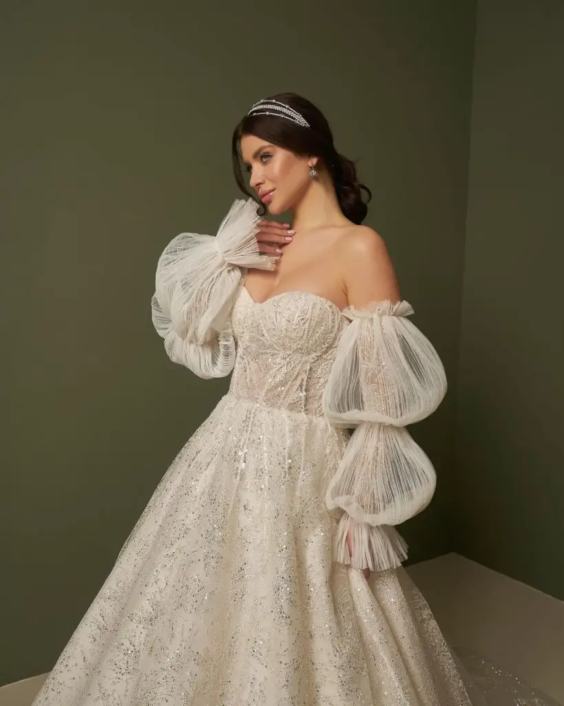 Top Wedding Dresses for Fall 2024 25 Ideas: Trends, Styles, and Inspiration