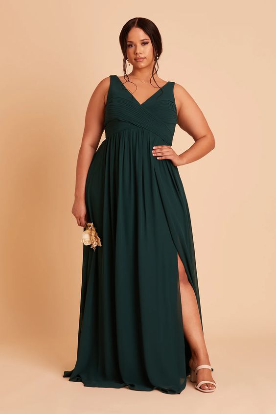 Stunning Fall Wedding Guest Dresses in Plus Size for Every Occasion 23 Ideas