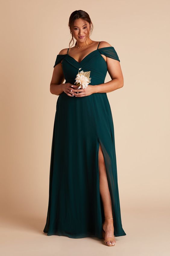 Stunning Fall Wedding Guest Dresses in Plus Size for Every Occasion 23 Ideas