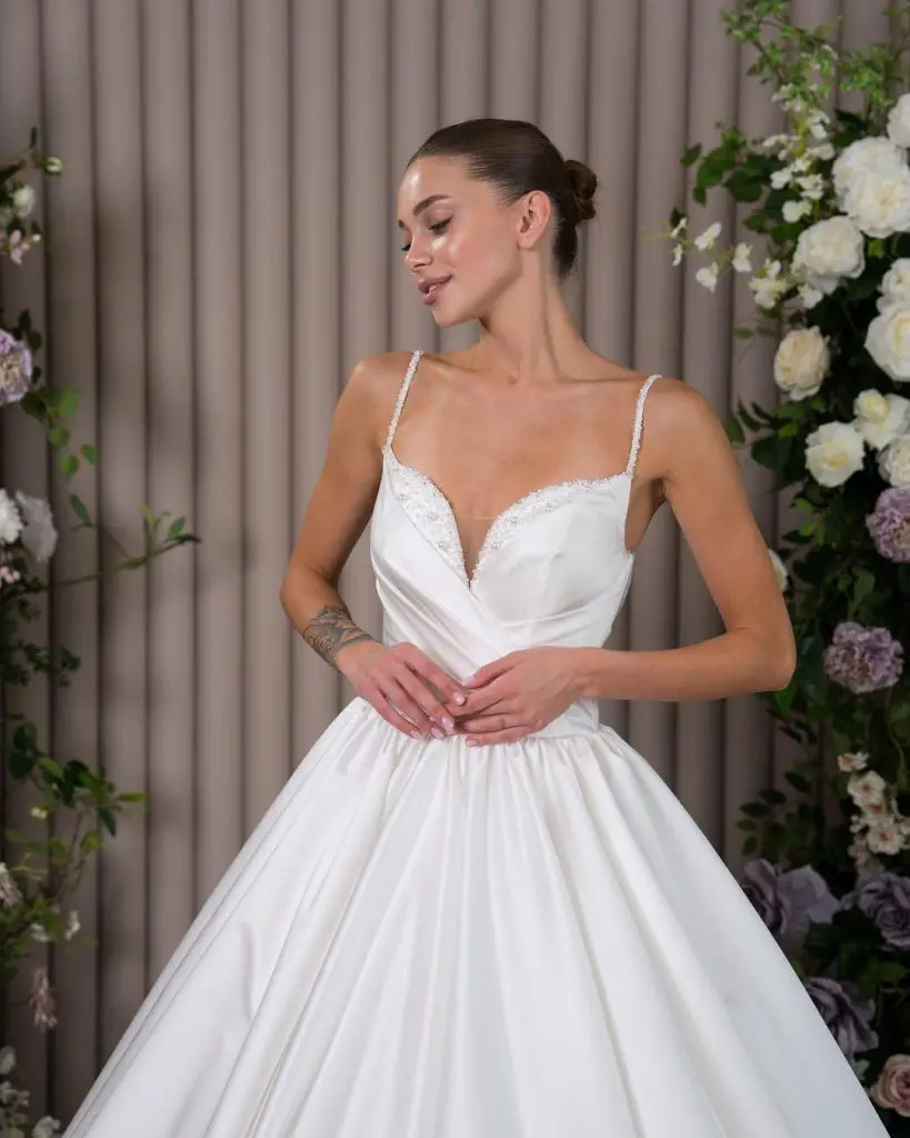 Top Wedding Dresses for Fall 2024 25 Ideas: Trends, Styles, and Inspiration