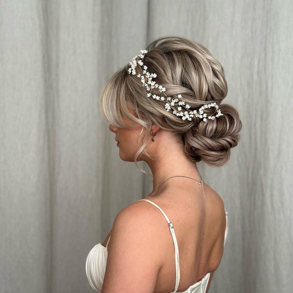 September Wedding Hairstyles 23 Ideas: Elegant and Timeless Looks for Your Special Day