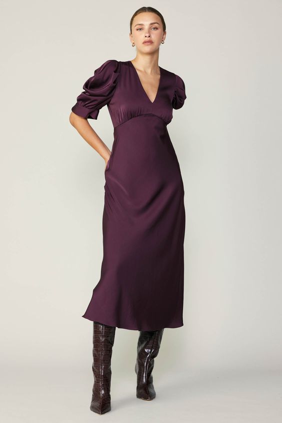 Embracing Elegance: Autumn Wedding Guest Dresses in Purple 22 Ideas