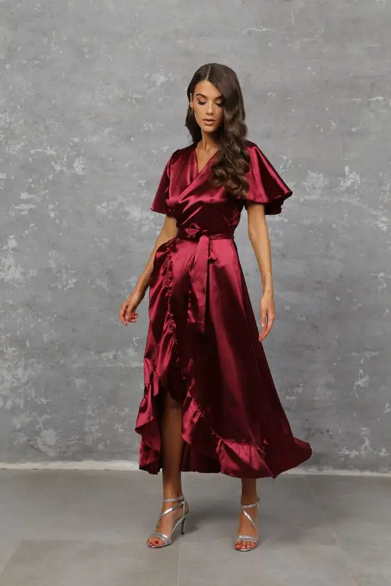 Fall Wedding Guest Dress in Burgundy 23 Ideas: A Timeless Statement