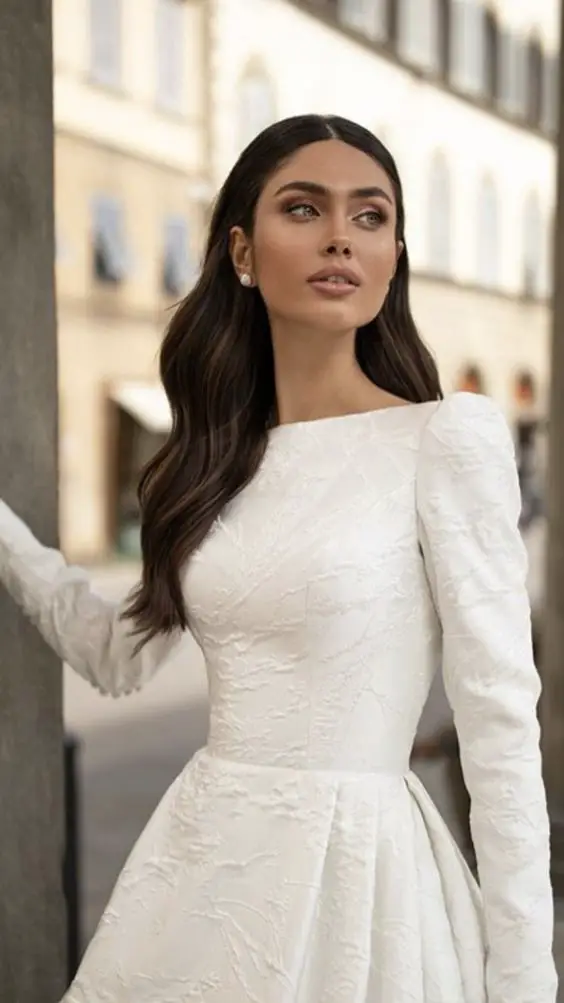 Best Wedding Dresses for October 2024 23 Ideas: Trendy Styles for Your Fall Ceremony