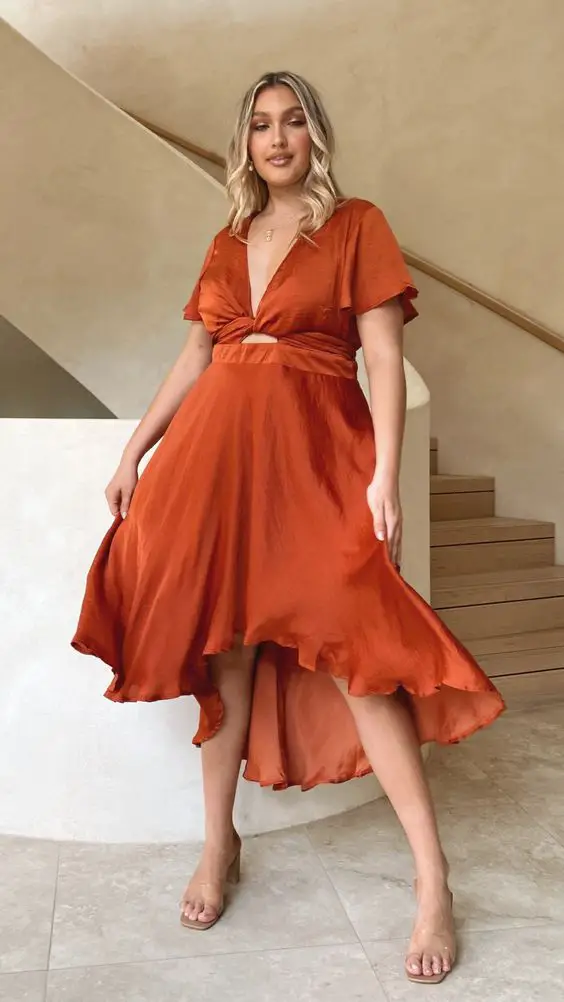 Stunning Fall Wedding Guest Dresses in Plus Size for Every Occasion 23 Ideas