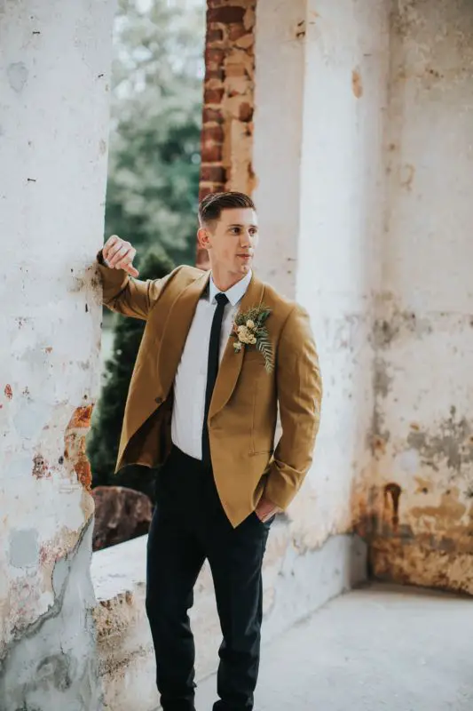 Fall Wedding Men's Suits 22 Ideas: A Stylish Guide for the Modern Groom